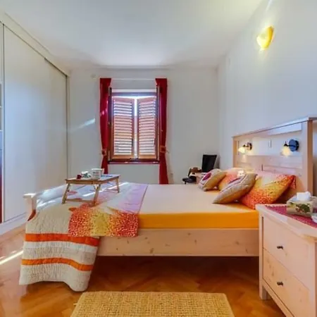 Cozy Flat In Near Center Apartment