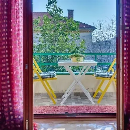 Apartment Cozy Flat In Near Center